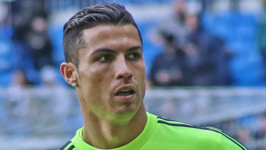 Ronaldo photographed during pre-match warm-up